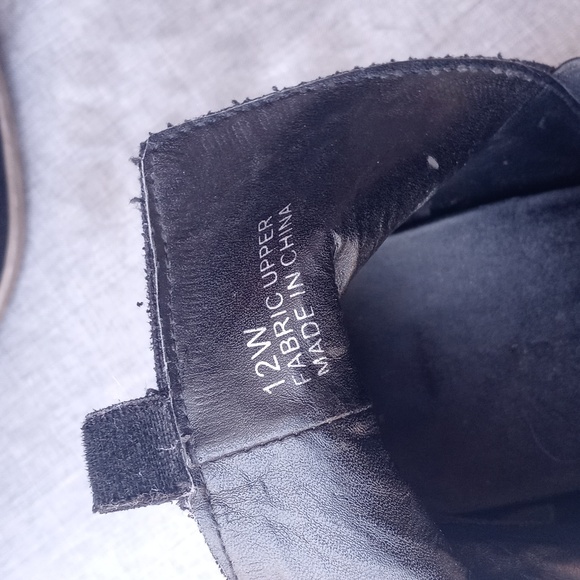 Torrid - Picture 3 of 5